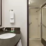 Hyatt Place Airport 3*