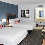 The At Opryland, A Gaylord 3*