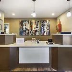 Western Airport - Bna Hotel
