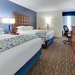 Drury & Airport Hotel 3*