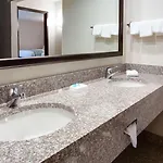 Hotel Drury & Airport