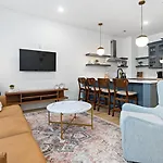 Only 3 Miles From Broadway Sleeps 16 Two Side By Side Nashville