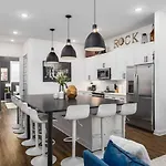 Holiday home Two Adjacent Homes Sleeps 24 Only 3 Miles To Broadway Nashville