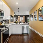 Holiday home Private Rooftop Near Vanderbilt Only 2 Miles From Downtown *