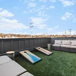 Two Adjacent Homes Sleeps 24 Only 3 Miles To Broadway * Nashville