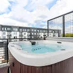 Luxe Group With Hot Tub & Rooftop Lounge * Nashville