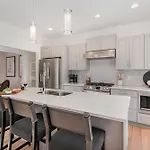 - 405 Marshall St #3 * Nashville