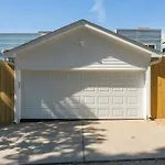 1B Rooftop Deck, 3Mi To Broadway, Side By Side Houses Available