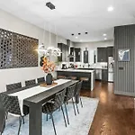 Luxury House In With Rooftop Deck Nashville