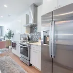 Retreat With Hot Tub & Private Garage * Nashville