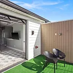 2 Adjacent Gem Great For Big Groups 8Th Ave S