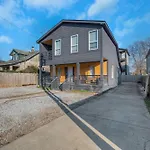 Stylish Nashville Getaway With Free Parking