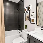 Luxury House In With Rooftop Deck Holiday home Nashville