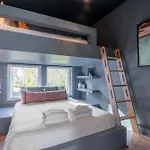 Holiday home Retreat With Hot Tub & Private Garage