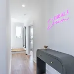 Retreat With Hot Tub & Private Garage