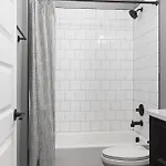Holiday home Sleeps 20 Three Side By Side 10 Minutes To Broadway *