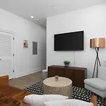 Sleeps 20 Three Side By Side 10 Minutes To Broadway *