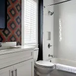 Apartment Soaring Ceilings & King Beds Overlooking Courtyard, 1 Of 7 Themed Lofts At Cowrite, Find Coffee And Tacos Downstairs, Complimentary Spin Class, Walk To Shopping In 12 South, 10 Minutes To Broadway, Parking, 24 Hr Hospitality Nashville