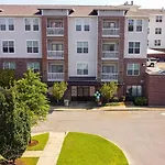 Landing Stunning 1Bd Pool Clubhouse