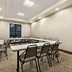 Comfort Near Percy Priest Hotel 4*