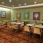 Hotel Towneplace By Marriott Airport 3*