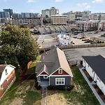 Gray Pearl- Single-Family Home -4 Mins To Broadway