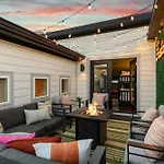 Private Rooftop Near Vanderbilt Only 2 Miles From Downtown