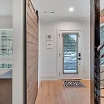 New Bright Modern Townhome With Rooftop & Garage * Nashville