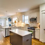 Holiday home Walk To 12 South Getaway With Outdoor Dining!