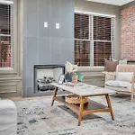 New Music Loft-style With Rooftop Views Holiday home Nashville