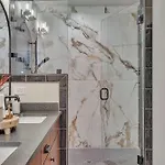 New Bright Modern Townhome With Rooftop & Garage Holiday home *