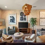 Lovely River View Walk To Downtown Has Garage And Balcony Apartment Nashville