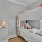 Ensemble-4 Unit Combo-8 Mins To Broadway Holiday home