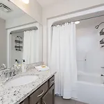 Aparthotel Mint House - Hillsboro Village 4*