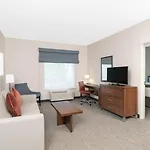 Hampton Inn By Hilton Nashville Airport Century Place