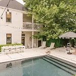 Historic Gem 4 Bedroom With Pool, Walk To All Hotspots