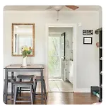 Cozy Duplex, 4 Beds, Near Downtown