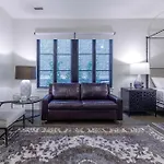 121 By Avantstay 4*