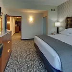 Drury Plaza Downtown 4*
