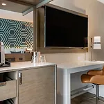 Cambria Airport Hotel Nashville