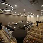 Holiday Inn Nashville Airport By Ihg