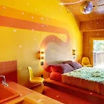 Hotel The Dive And Swim Club 3*