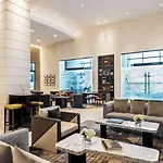 Hilton Bna Airport Terminal 4*