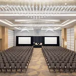 Hotel Hilton Bna Airport Terminal