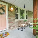 Bachelorette Retreat In Nashville