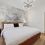 Daydream At The Gulch - Rooftop Movies With A View