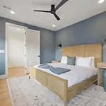 Holiday home The Ashford - Brand New Gem Walk To Weho *