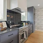 The Ashford - Brand New Gem Walk To Weho