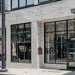 Starr Piano - Roxie And Carraway Suites - 8 Bedrooms