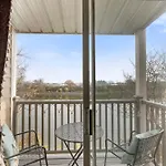 Downtown Riverfront Unit 820 Apartment